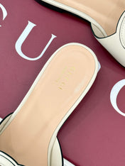 SLIDE SANDALS IN CREAM WHITE CALFSKIN