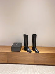 CC HIGH BOOTS IN BLACK QUILTED CALFSKIN