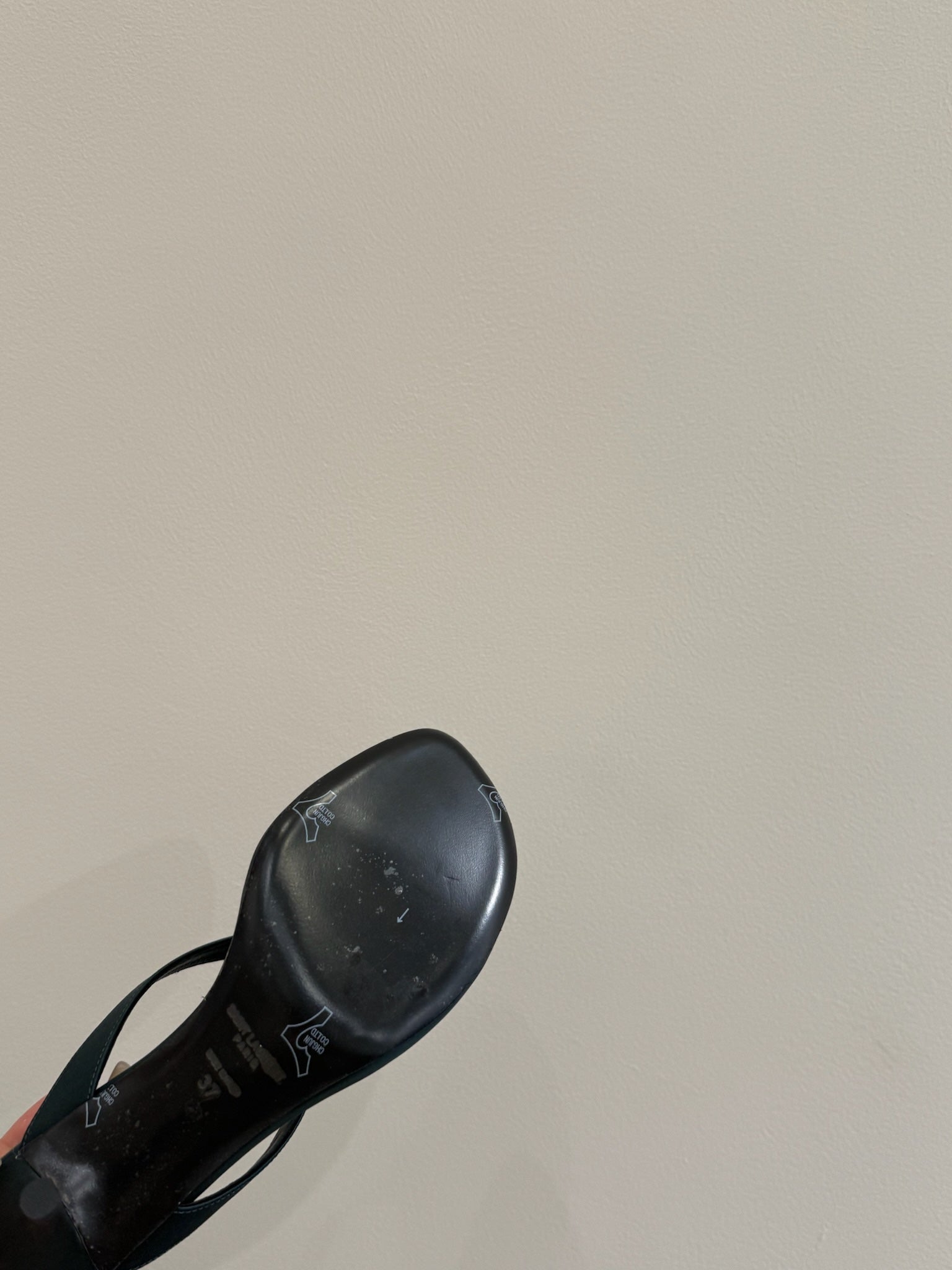 YSL HEELED THONG SANDALS 25S IN DARK ARMY GREEN SATIN WITH CRYSTAL