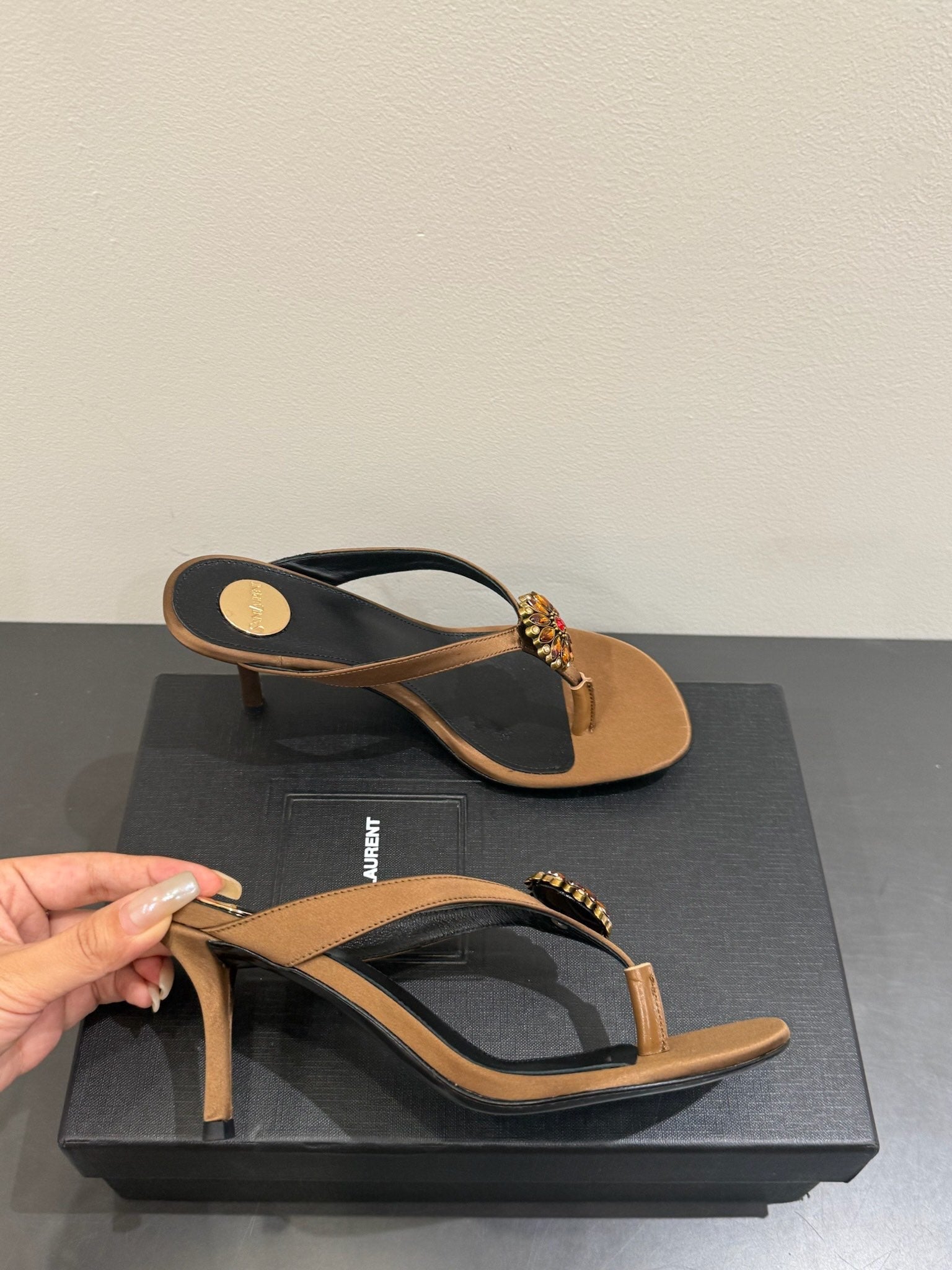 YSL HEELED THONG SANDALS 25S IN BROWN SATIN WITH CRYSTAL