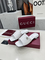 GG CASUAL SLIPPERS IN WHITE CALFSKIN LOGO EMBOSSING