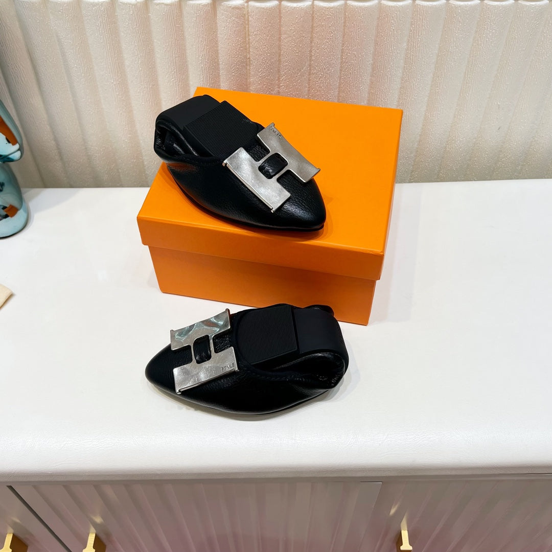 H-BUCKLE BALLLET FLAT BLACK CALFSKIN