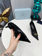 HIGH-HEEL PUMPS IN BLACK SATIN