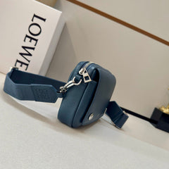 LOEWE 25S PEBBLE BAG 20 IN STEEL BLUE CALFSKIN SILVER HARDWARE