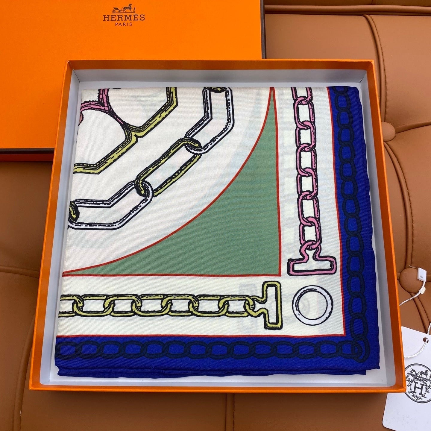 HERMES 25S SCARF 90 IN SILK 703667