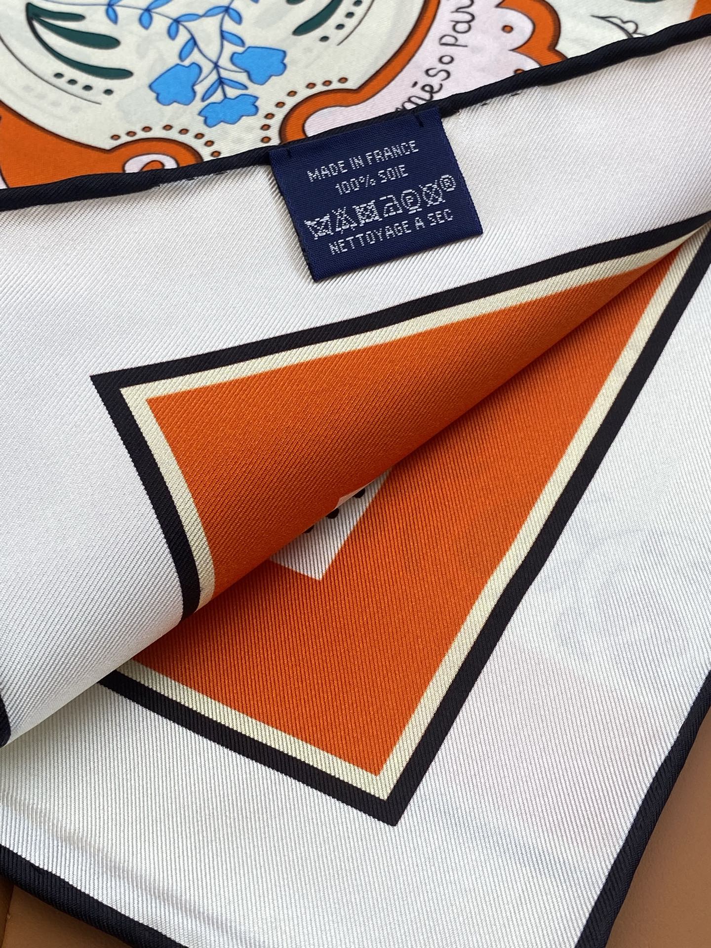 HERMES 25S SCARF 90 IN SILK 703669