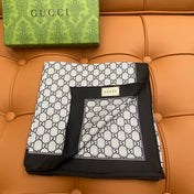 GUCCI 25S SCARF 90 IN SILK 709697