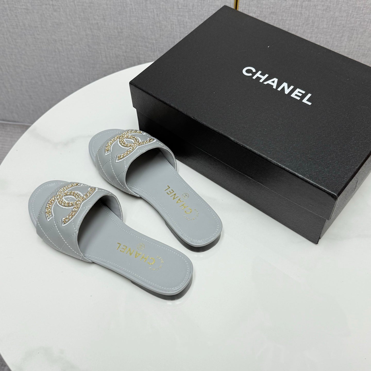 CC SLIDE SANDALS 25S IN DUSTY BLUE GREY CALFSKIN WITH LOGO