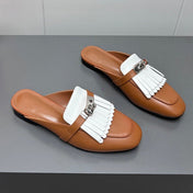 0Z MULE IN BRONZE BROWN LAMBSKIN WITH WHITE FRINGE DETAIL