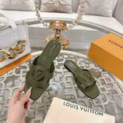 ISOLA FLAT SLIDE IN ARMY GREEN CALFSKIN