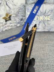 BIFOLD WALLET 11 IN BLACK QUILTED ALLOVER CALFSKIN