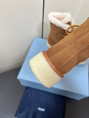 LACE-UP ANKLE BOOTS IN CAMEL SUEDE AND SHEARLING LINING