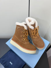 LACE-UP ANKLE BOOTS IN CAMEL SUEDE AND SHEARLING LINING