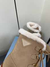 LACE-UP ANKLE BOOTS IN TAN BEIGE SUEDE AND SHEARLING LINING