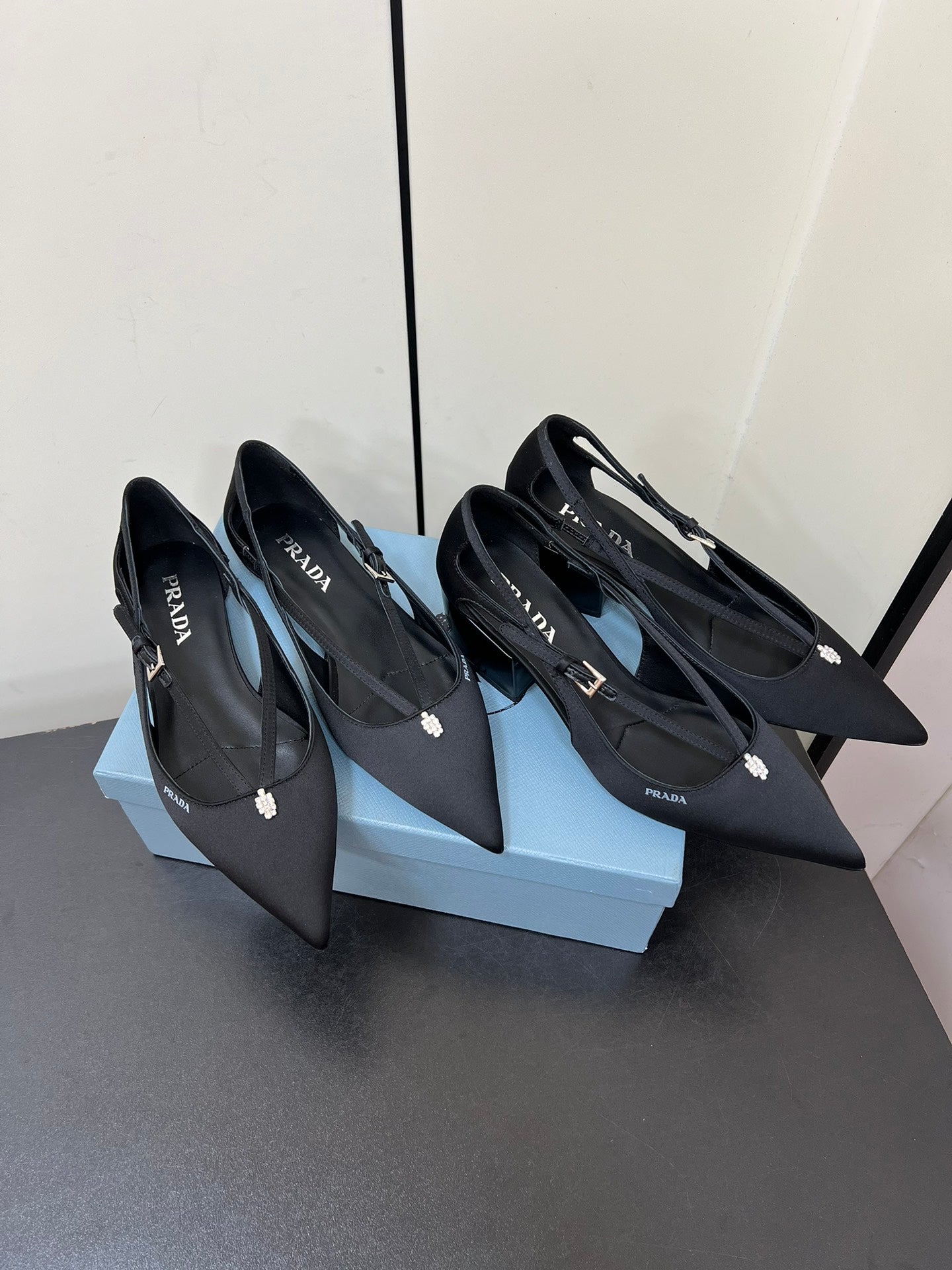 CUT-OUT BALLERINA FLAT IN BLACK SATIN ATTACHED BEAD BUCKLE