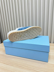 TRIANGLE LOGO FLATS IN AZURE BLUE SUEDE AND FUR LINING