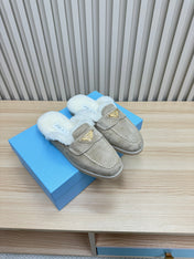 TRIANGLE LOGO FLATS IN KHAKI BEIGE SUEDE AND FUR LINING