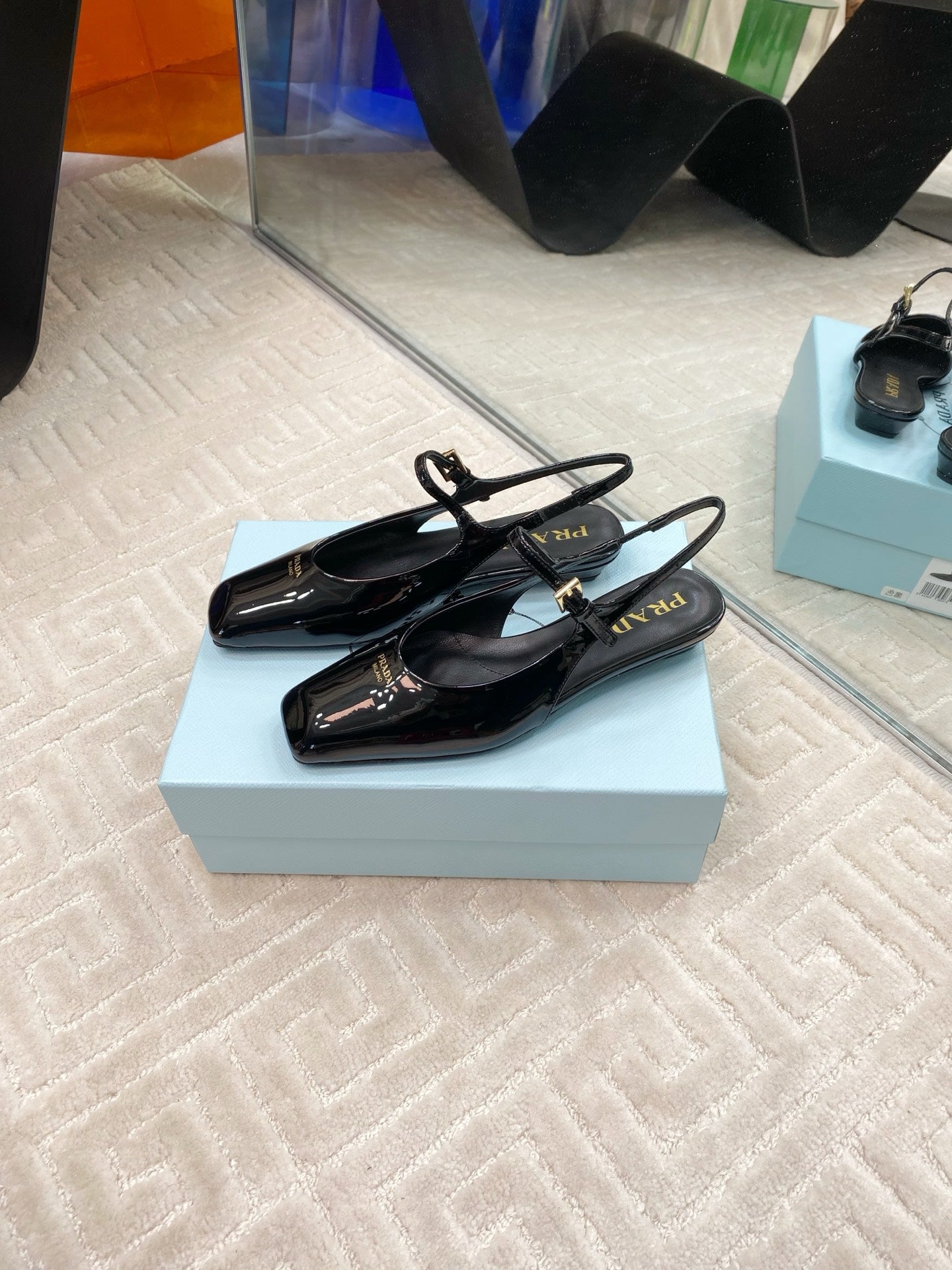 MARY JANE SLINGBACK SQUARE TOE IN BLACK PATENT SHEEPSKIN