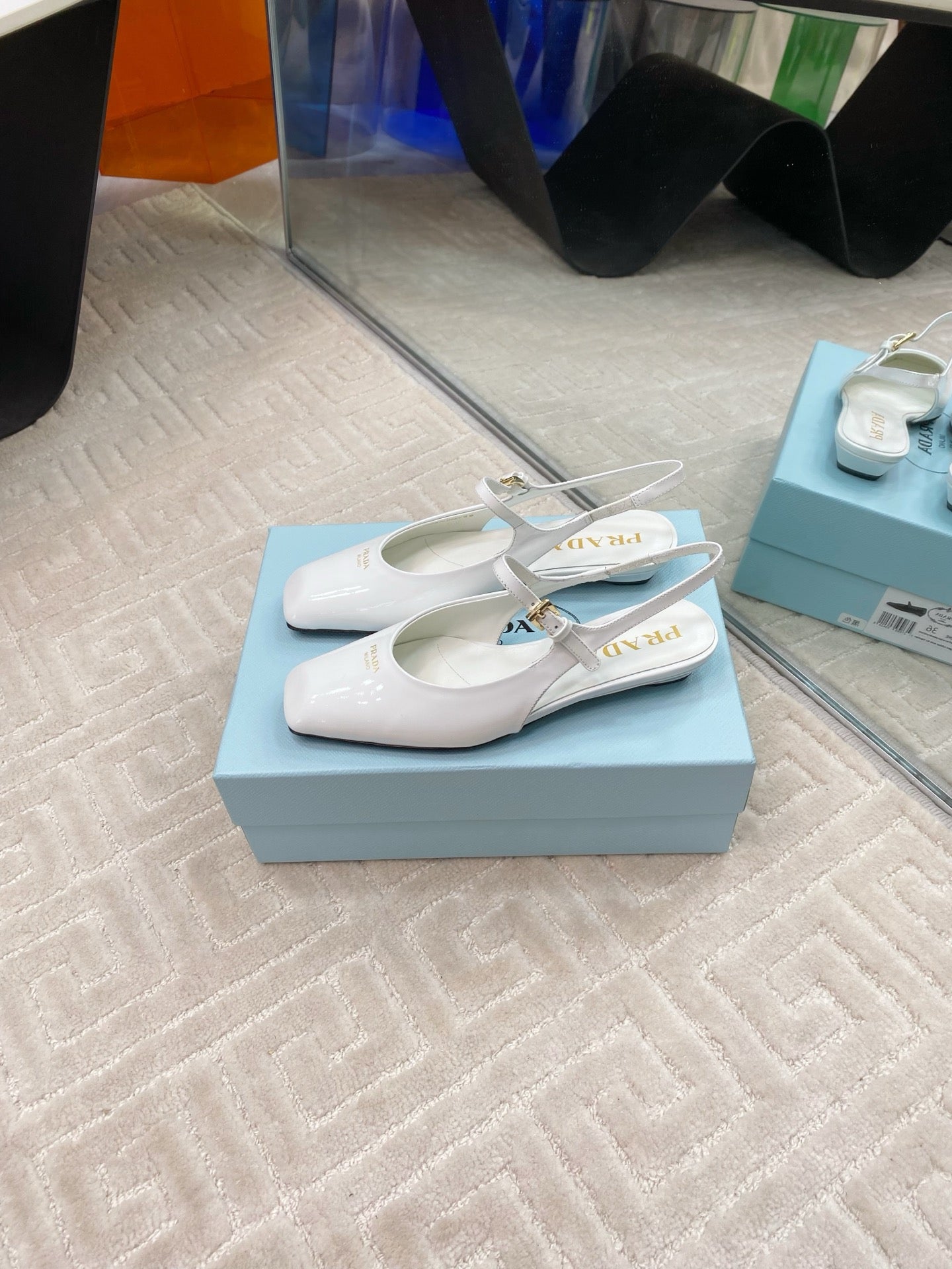 MARY JANE SLINGBACK SQUARE TOE IN WHITE PATENT SHEEPSKIN