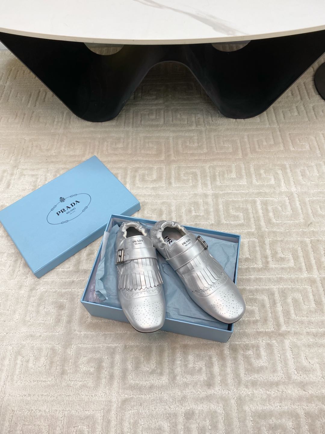 TASSEL LOAFERS IN SILVER METALLIC LAMBSKIN