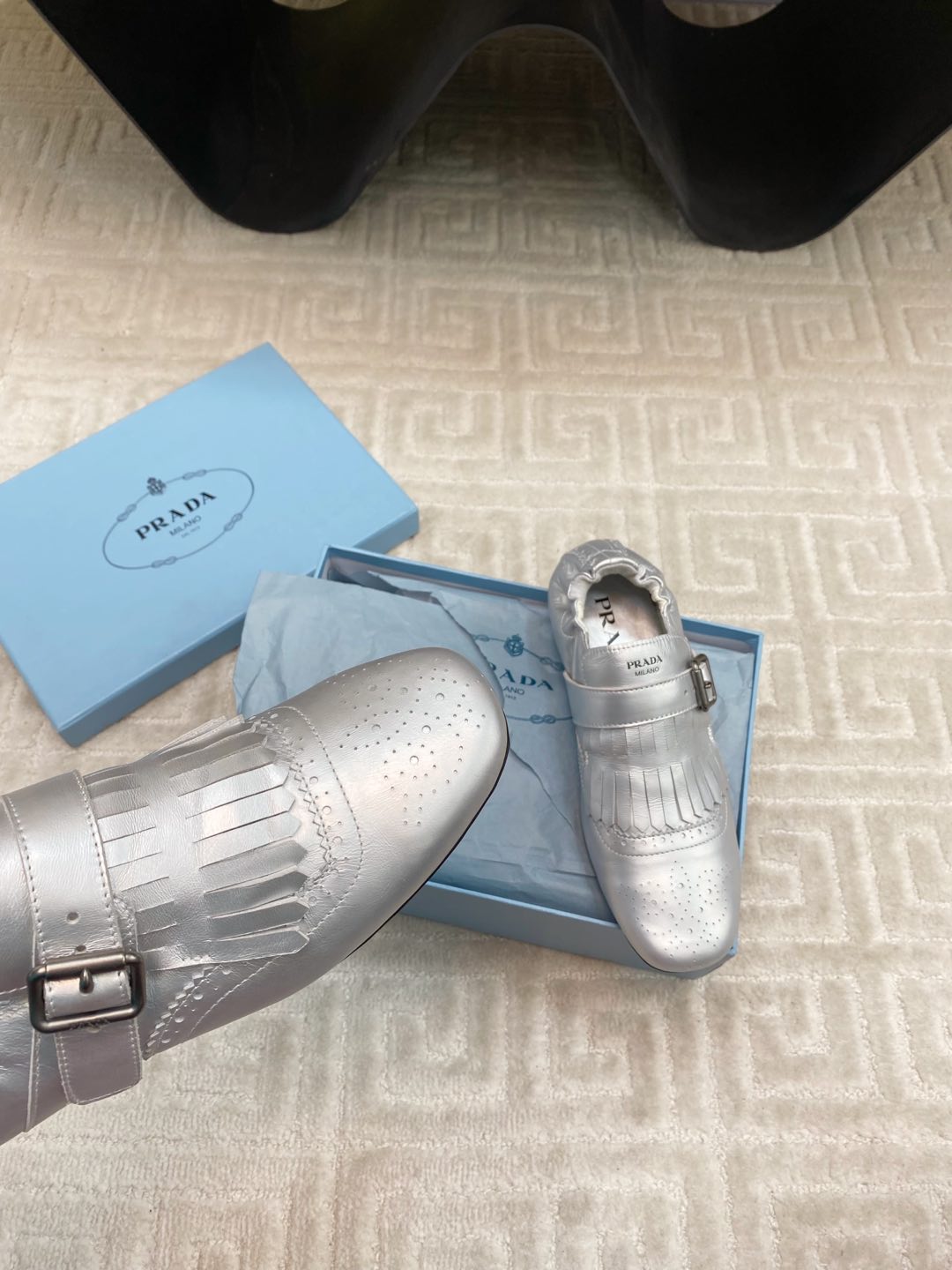 TASSEL LOAFERS IN SILVER METALLIC LAMBSKIN
