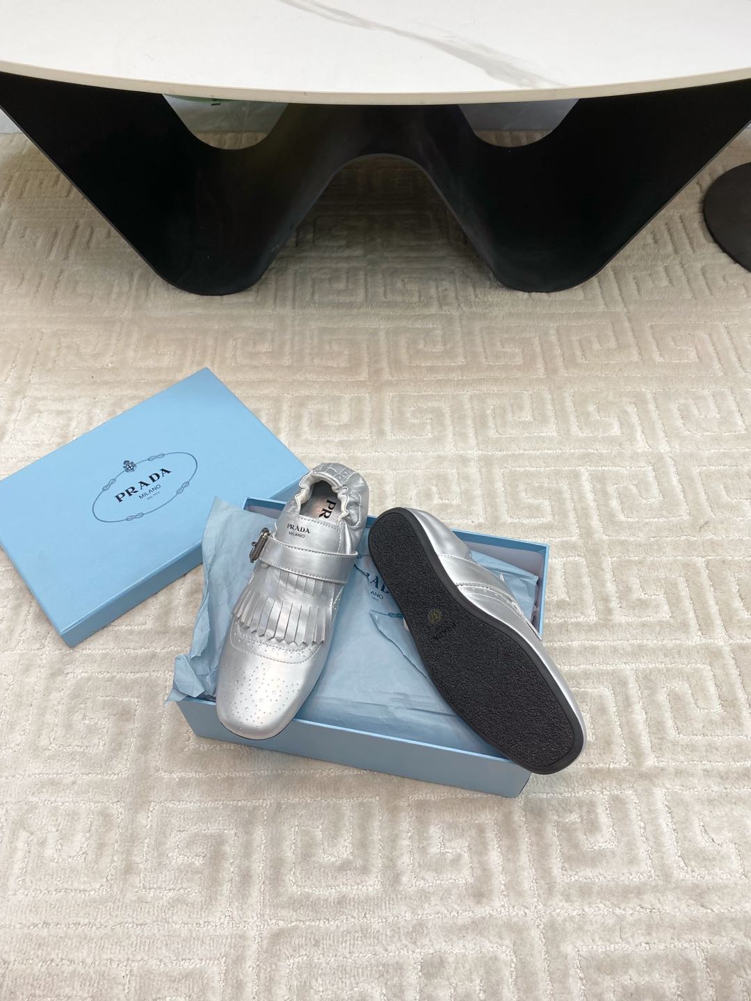 TASSEL LOAFERS IN SILVER METALLIC LAMBSKIN