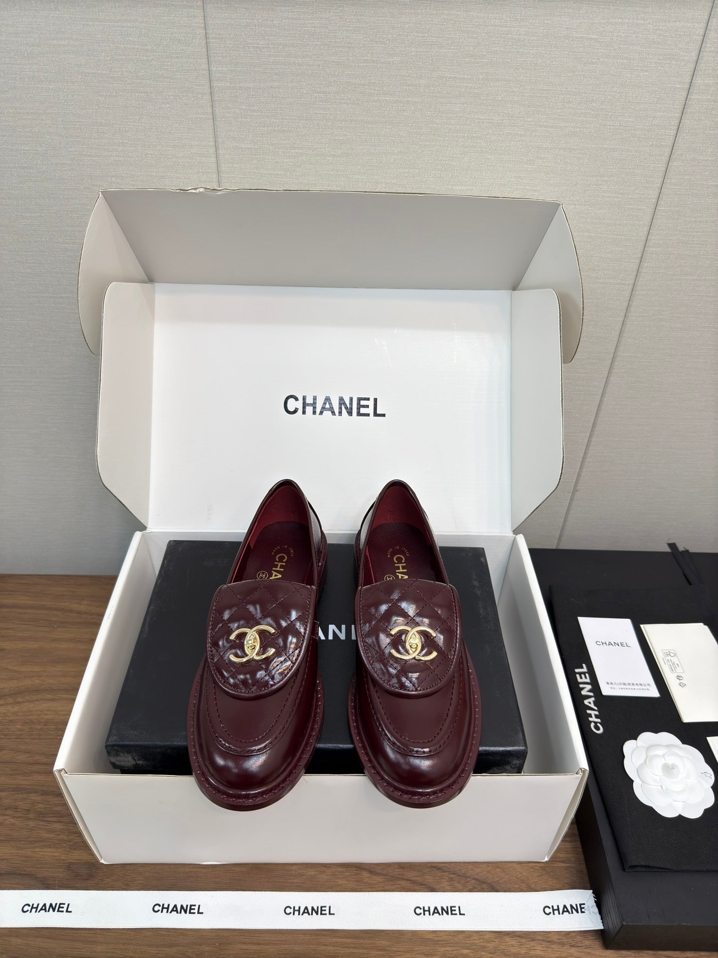 MOCCASIN 2.5 CM IN MAHOGANY RED PREMIUM LAMBSKIN