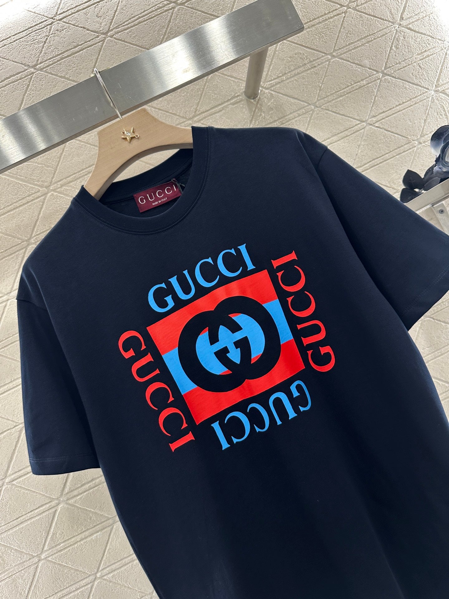 GUCCI CREW NECK GRAPHIC TEE 276670