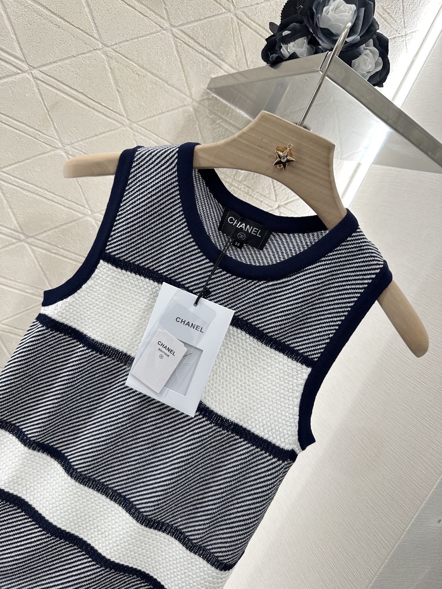 Chanel 25 Tank Top Black White Patchwork Knitted Crewneck