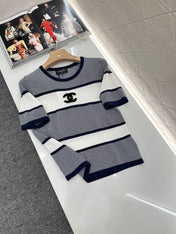 Chanel 25 T-shirt Black White Patchwork Knitted Crewneck