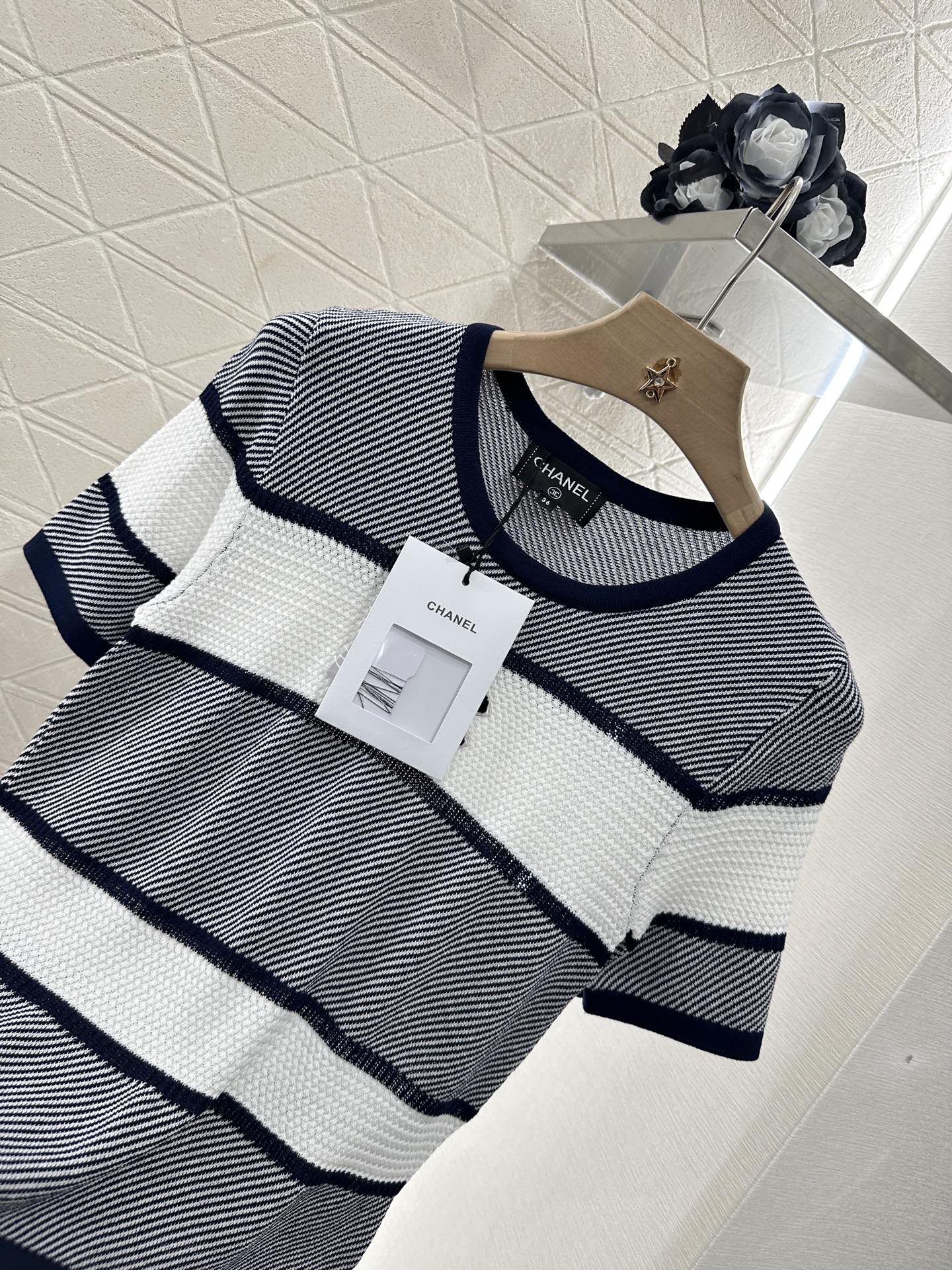 Chanel 25 T-shirt Black White Patchwork Knitted Crewneck