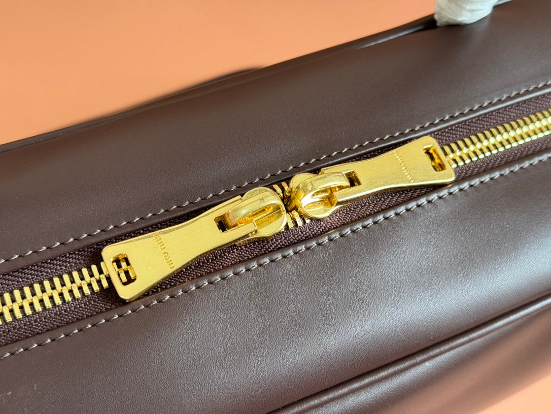 BEAU TOP HANDLE BAG 34 IN CEDAR BROWN SMOOTH CALFSKIN