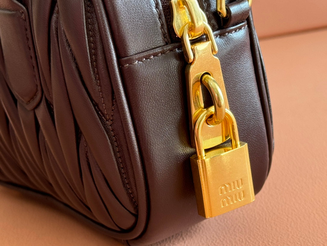 ARCADIE MATELASSÉ BAG 19 IN CHESTNUT BROWN LAMBSKIN GOLD HARDWARE