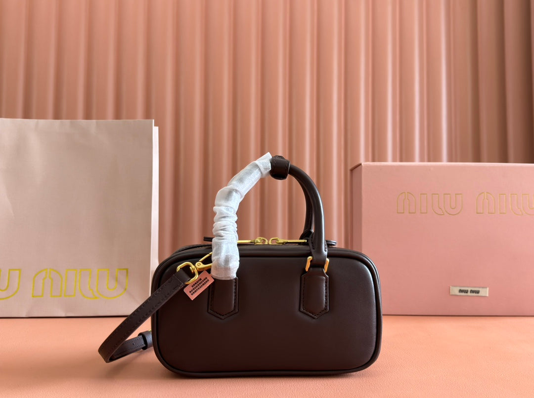 ARCADIE BAG 19 IN TAMARIND BROWN SHINY CALFSKIN