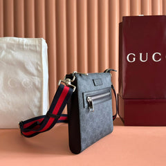 GG SUPREME MESSENGER BAG 23 IN BLACK COATED CANVAS