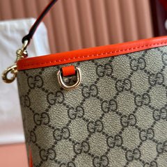 GUCCI 25S EMBLEM BAG 25 IN BEIGE AND BLACK CALFSKIN