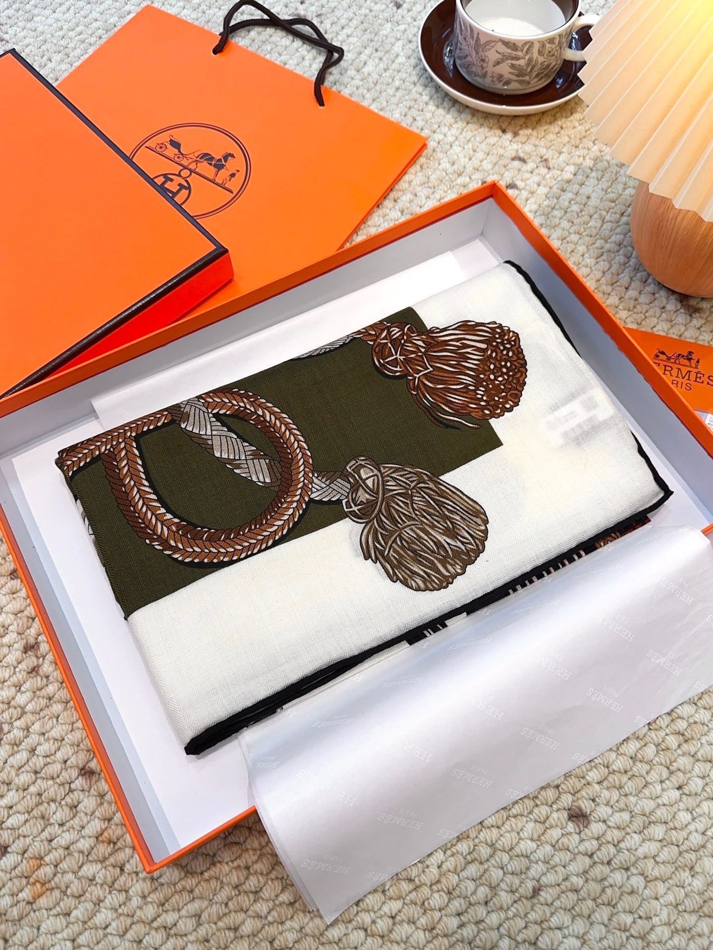 HERMES 25S SCARF 140 IN CASHMERE SILK 854538