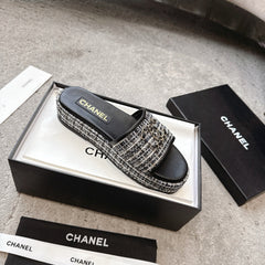 PLASTFORM HEELS IN BLACK TWEED AND CALFSKIN