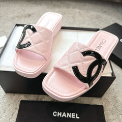 SLIPPERS IN PINK CALFSKIN QUILTED