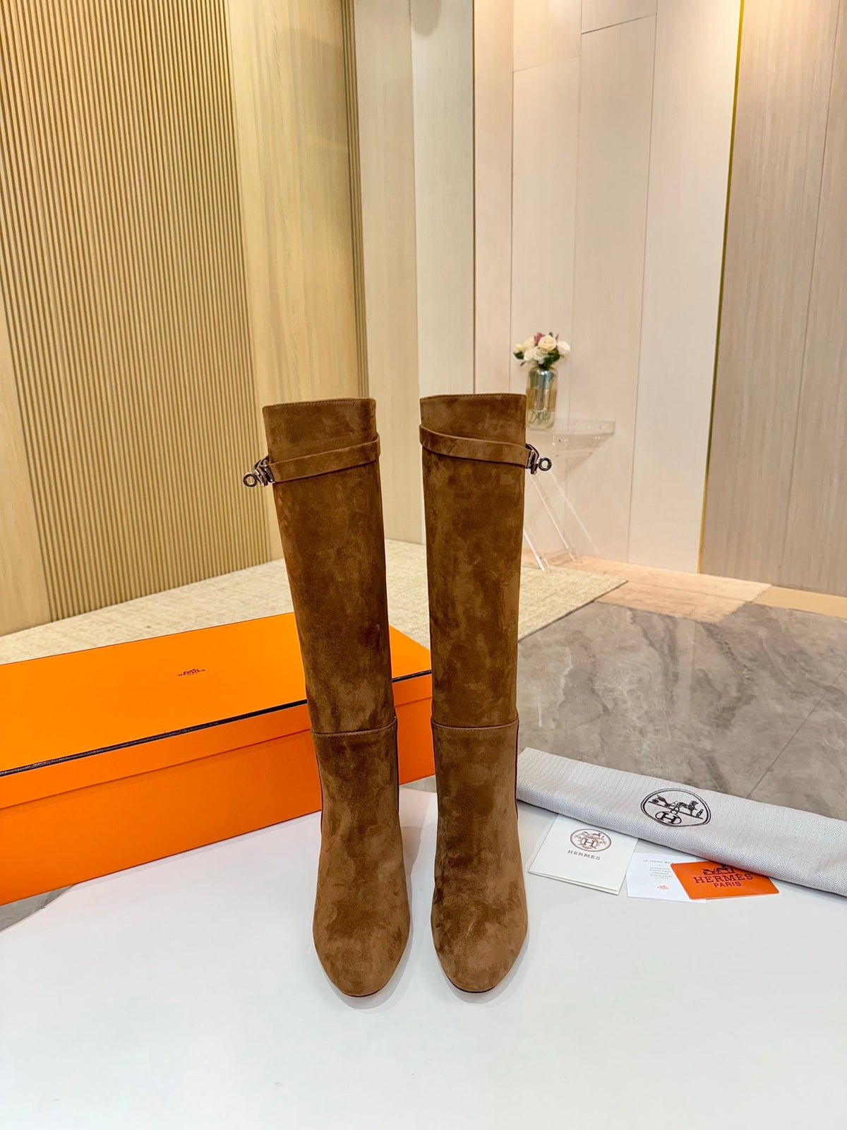 HM 25S KELLY KNEE-HIGH BOOTS IN BROWN SUEDE WITH SILVER HARDWARE