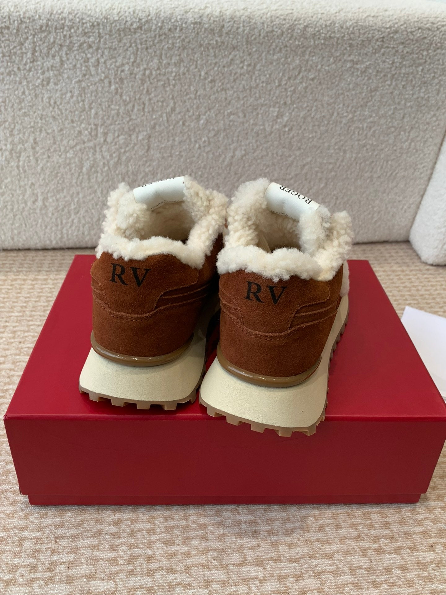 VIV' RUN SNEAKER IN BROWN SUEDE AND SHEARLING