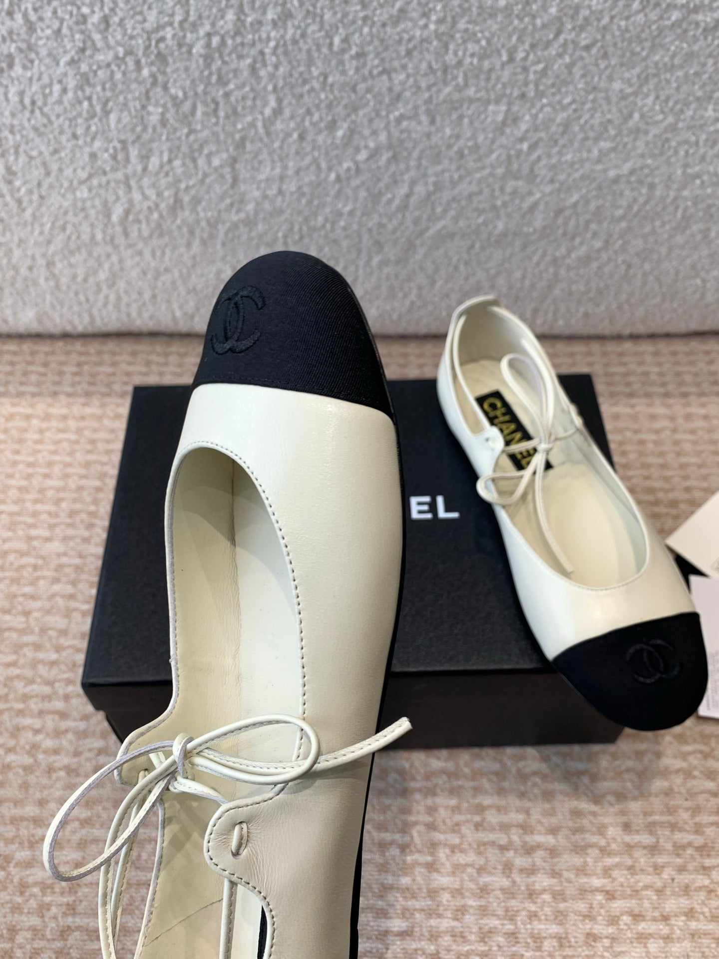 MARY JANE BALLERINA IN WHITE LAMBSKIN