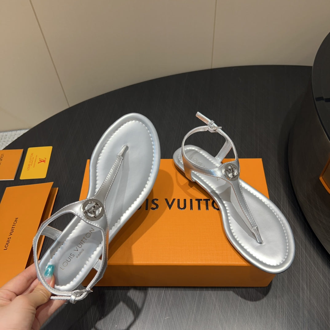 LV THONG SANDALS 25S IN SILVER CALFSKIN WITH SILVER HARDWARE