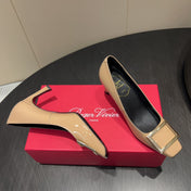 ROGER VIVIER 25S BELLE VIVIER PUMPS 70MM IN BEIGE CALFSKIN GOLD BUCKLE