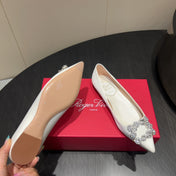 ROGER VIVIER 25S GRETE BALLET FLATS IN IVORY SILK WITH EMBELLISHED CRYSTALS