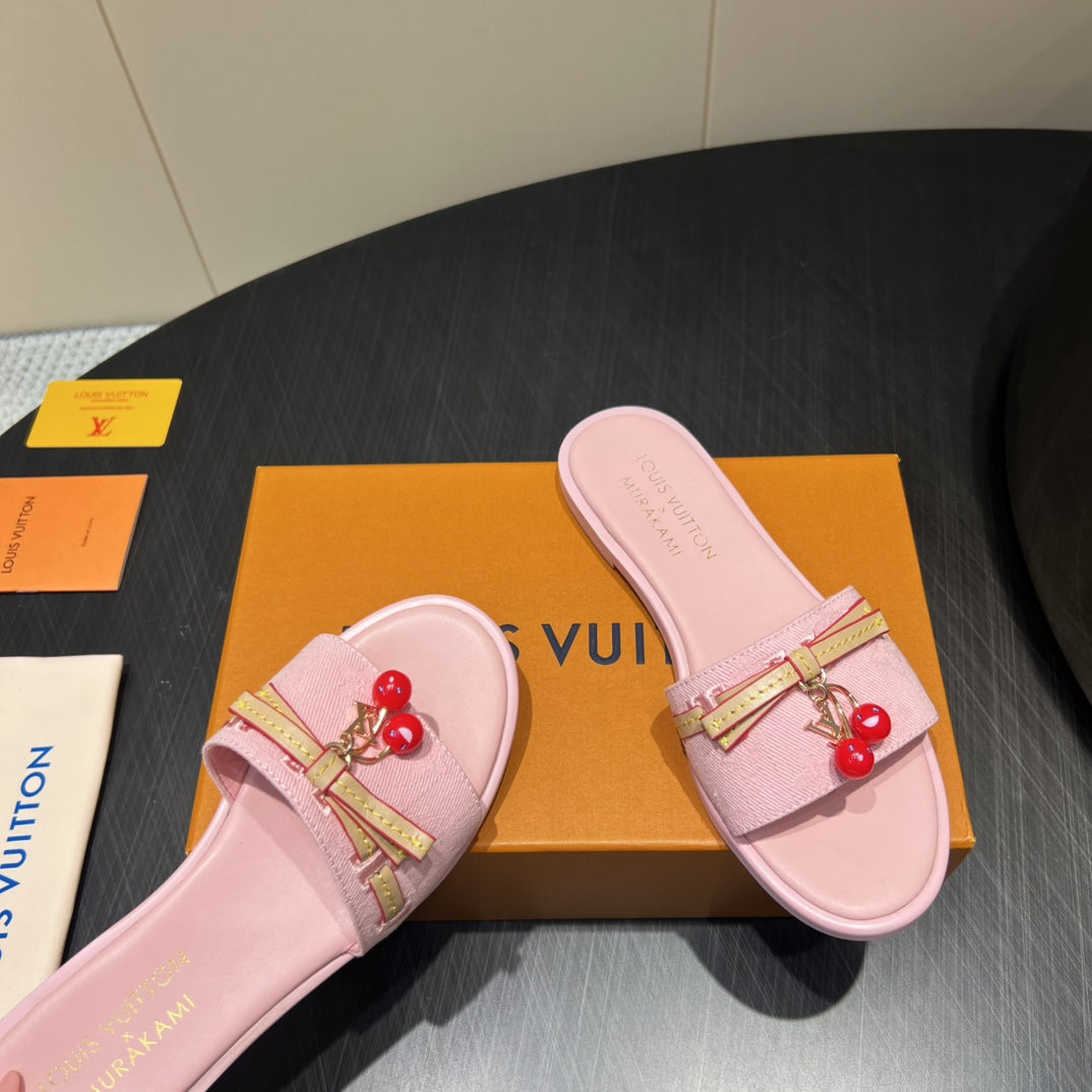 LV SLIDE SANDALS 25S IN BABY PINK DENIM AND CALFSKIN WITH CHERRY BLOSSOM BUCKLE