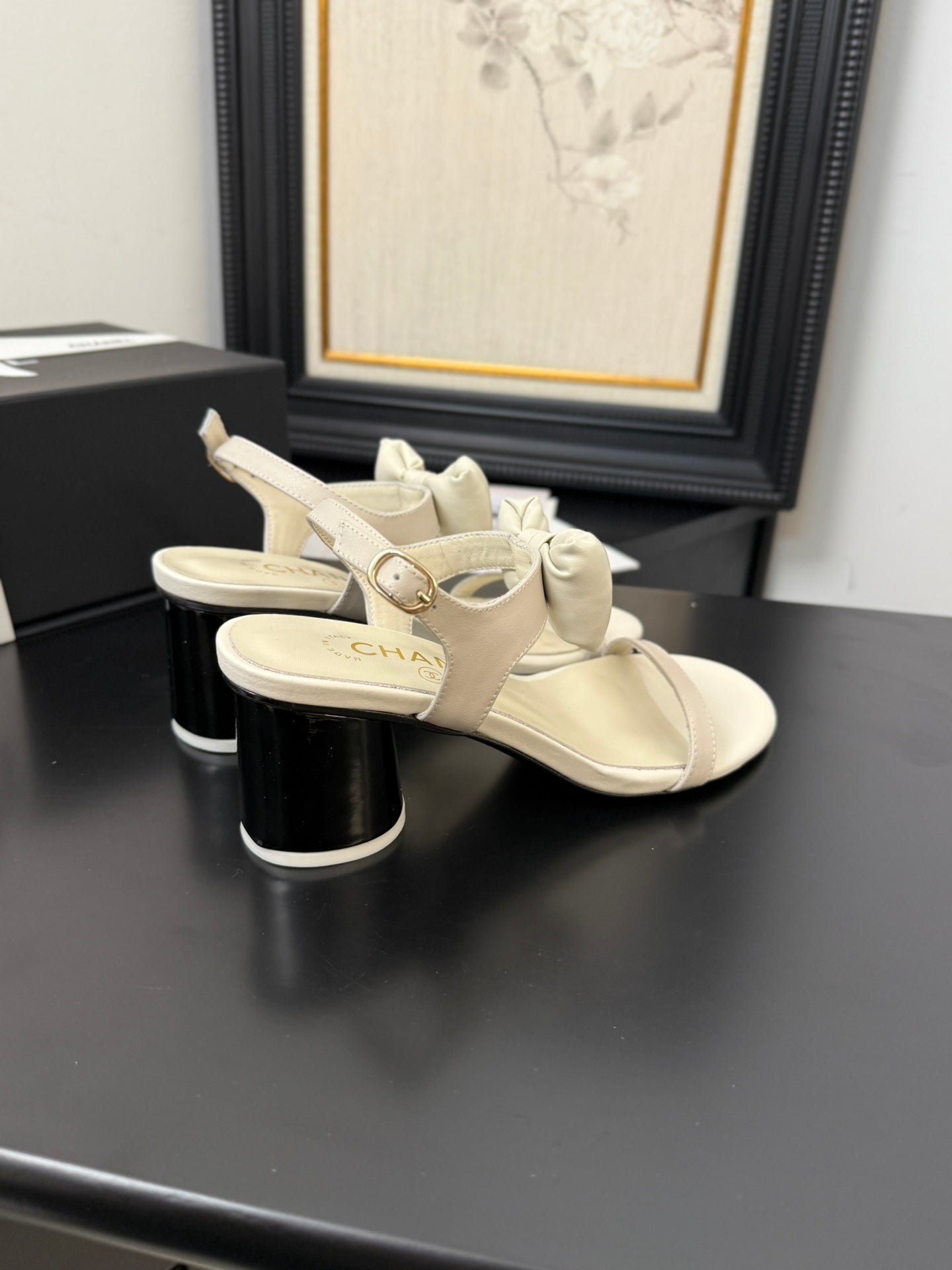 MID HEEL 45 MM SANDALS IN WHITE CREAM CALFSKIN