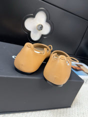 FLAT MARY JANE PUMPS IN DIJON YELLOW LAMBSKIN MIX BLACK FABRIC