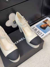 FLATFORM SANDAL IN PALE YELLOW CALFSKIN AND BLACK FABRIC