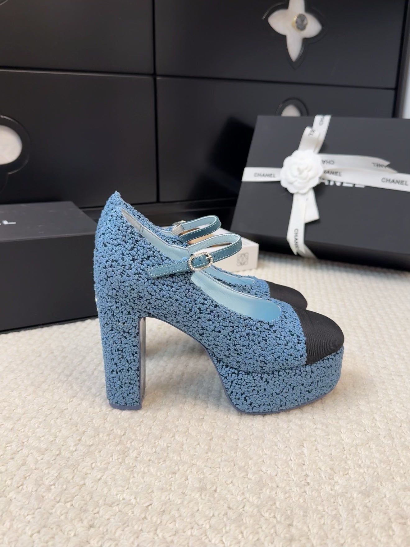 FLATFORM SANDAL IN AEGEAN BLUE TWEED AND BLACK FABRIC